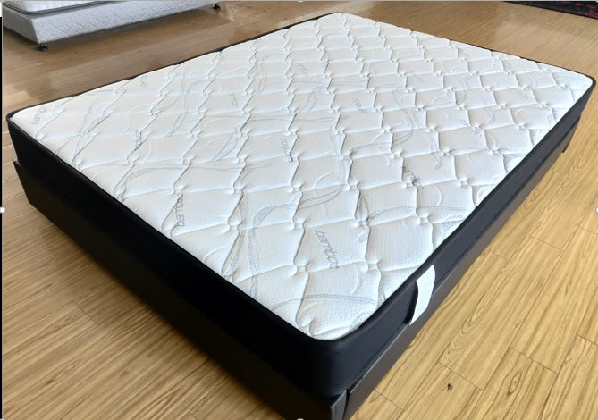 Foam Mattress - 6.5" - Bamboo - Reversible - Queen