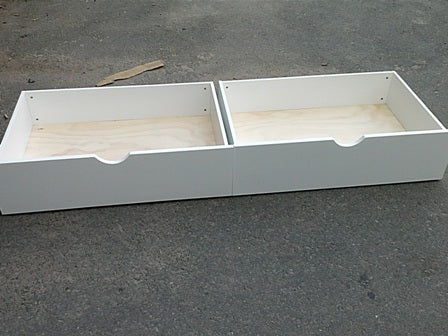 DRAWERS - WHITE