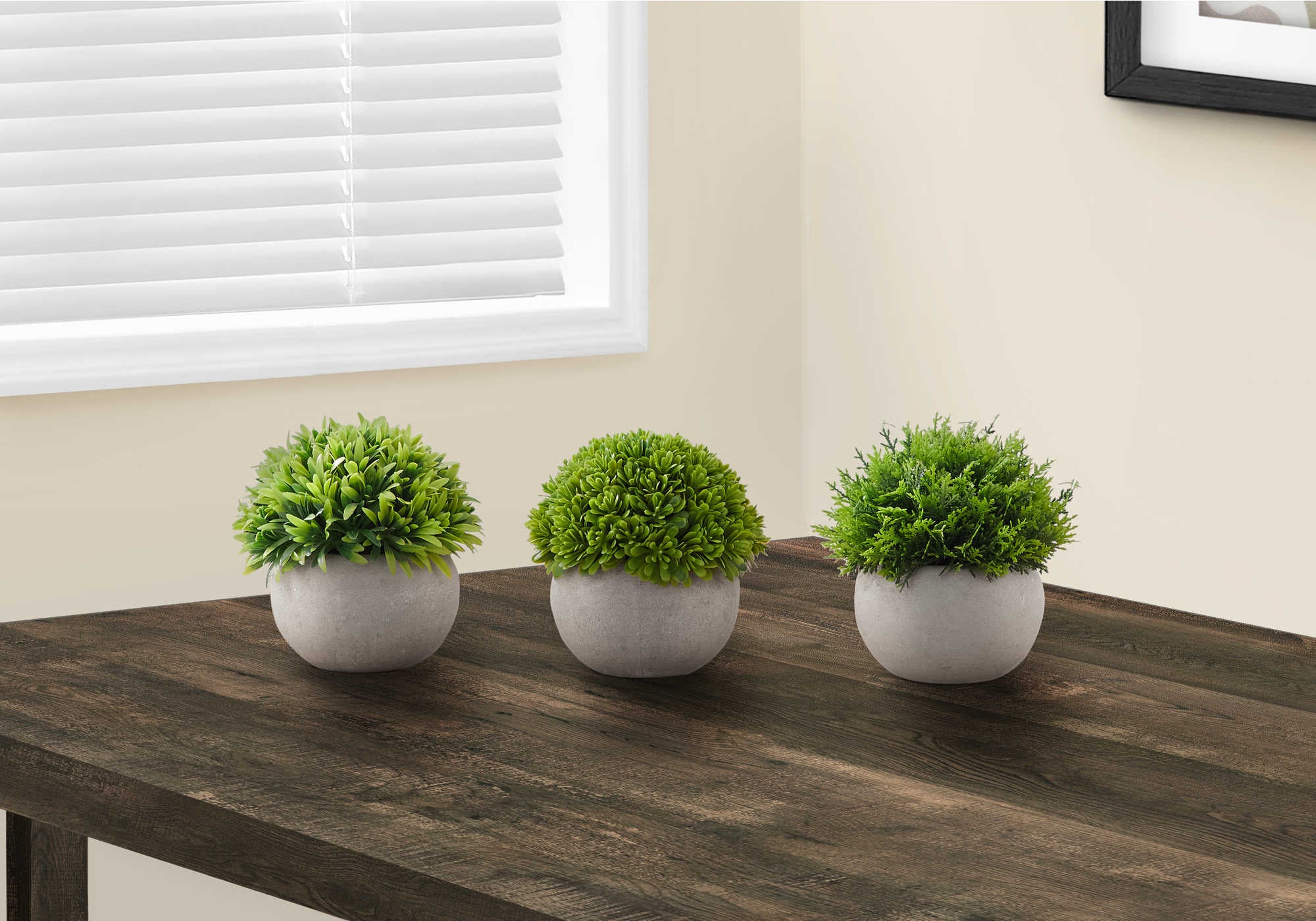 I 9589 - ARTIFICIAL PLANT - 3PCS / 5"H GRASS IN A 3" GREY POT