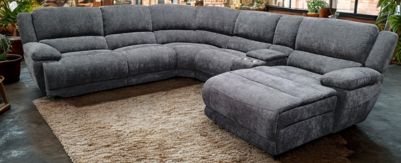 PG9252 Sectional with Chaise in Grey